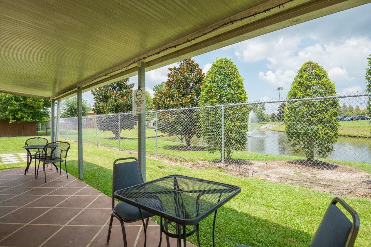 Trident Inn & Suites, Baton Rouge (Adults Only) Prairieville Eksteriør billede