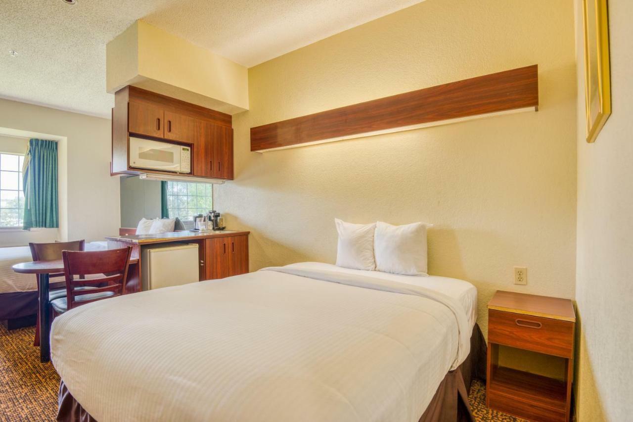 Trident Inn & Suites, Baton Rouge (Adults Only) Prairieville Eksteriør billede